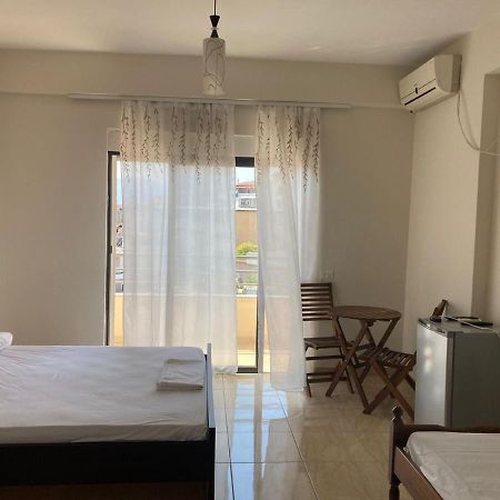 Niko'S Apartments Sarandë エクステリア 写真